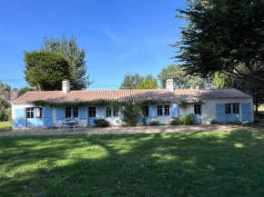 Les Joublanchas : Maison familiale mer et campagne pour 16